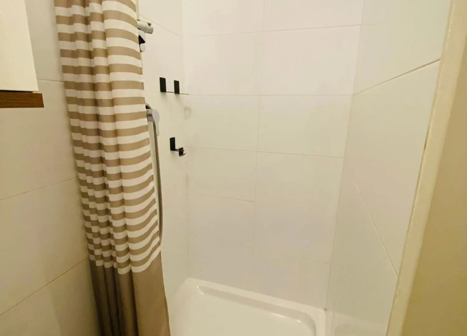Niceapartmenthollerg.11 Vienna